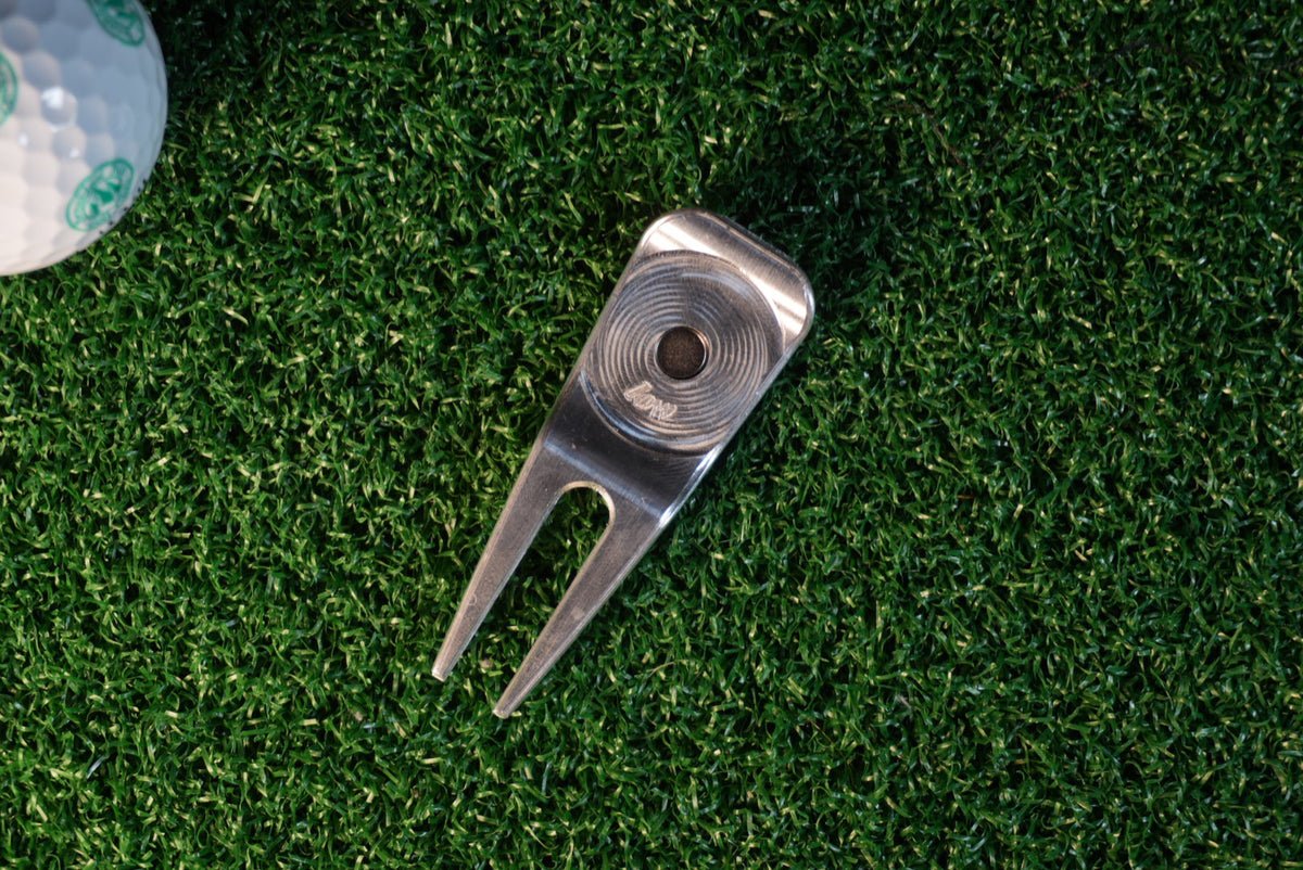 Lowcap Divot Tool