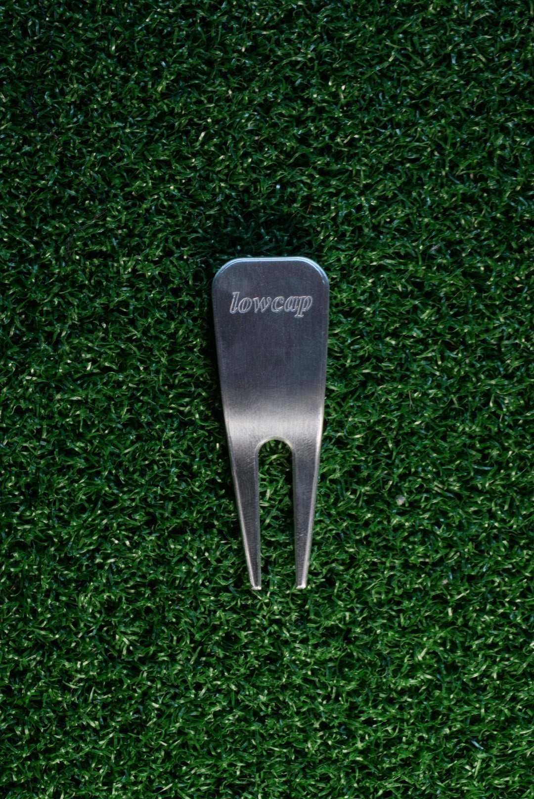 Lowcap Divot Tool